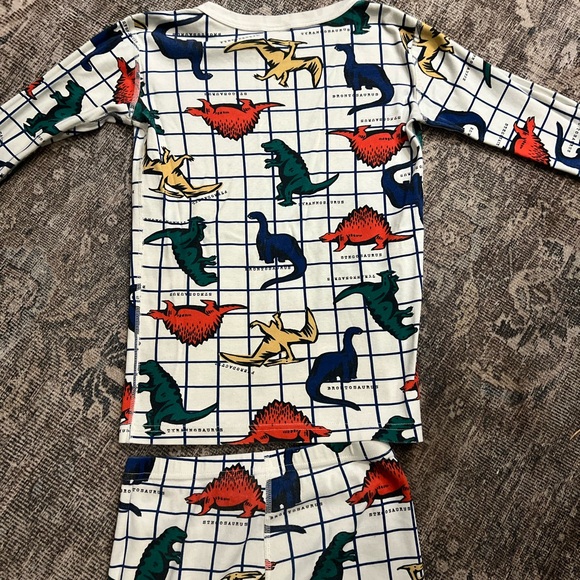 Hanna Andersson Dinosaur PJs 14 - Picture 6 of 6